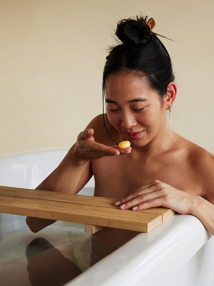 Palo Santo & Vetiver Pebble | Bath & Shower Oil